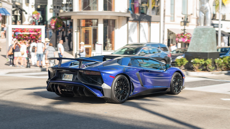 Standard Rodeo Drive traffic